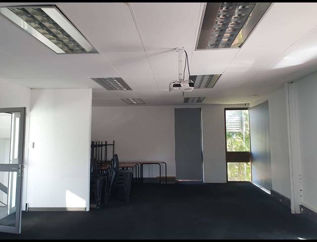 1,180M² FACTORY TO LET IN BELLVILLE SOUTH INDUSTRIA